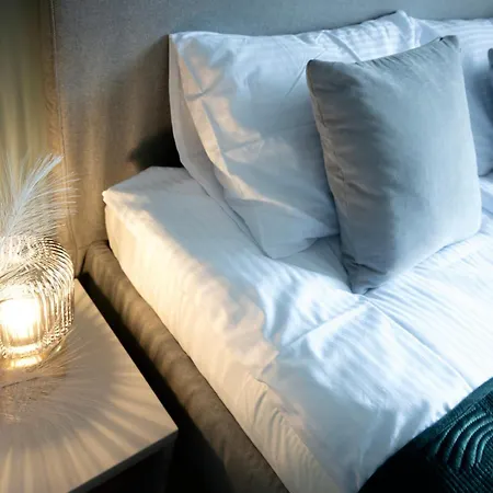 Lägenhet Na Lazarzu 12a *